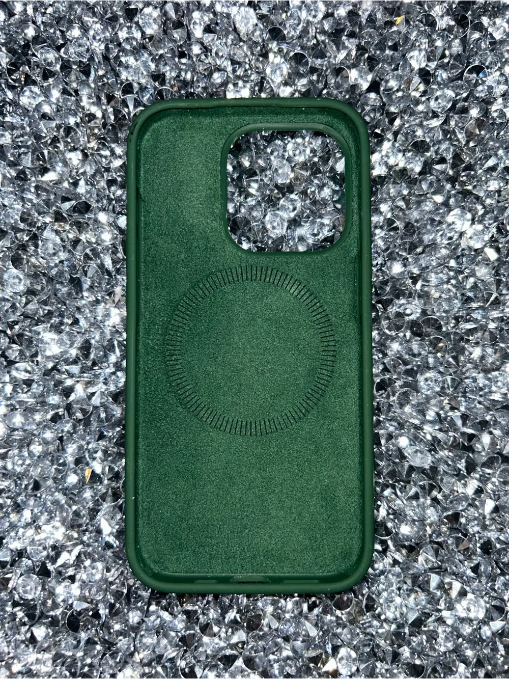 iPhone 15 pro Dark Green Silicone iPhone Case - Unbranded